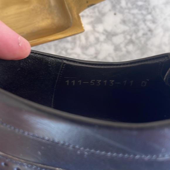 Men’s Gucci lace up business shoe. - Picture 4 of 7